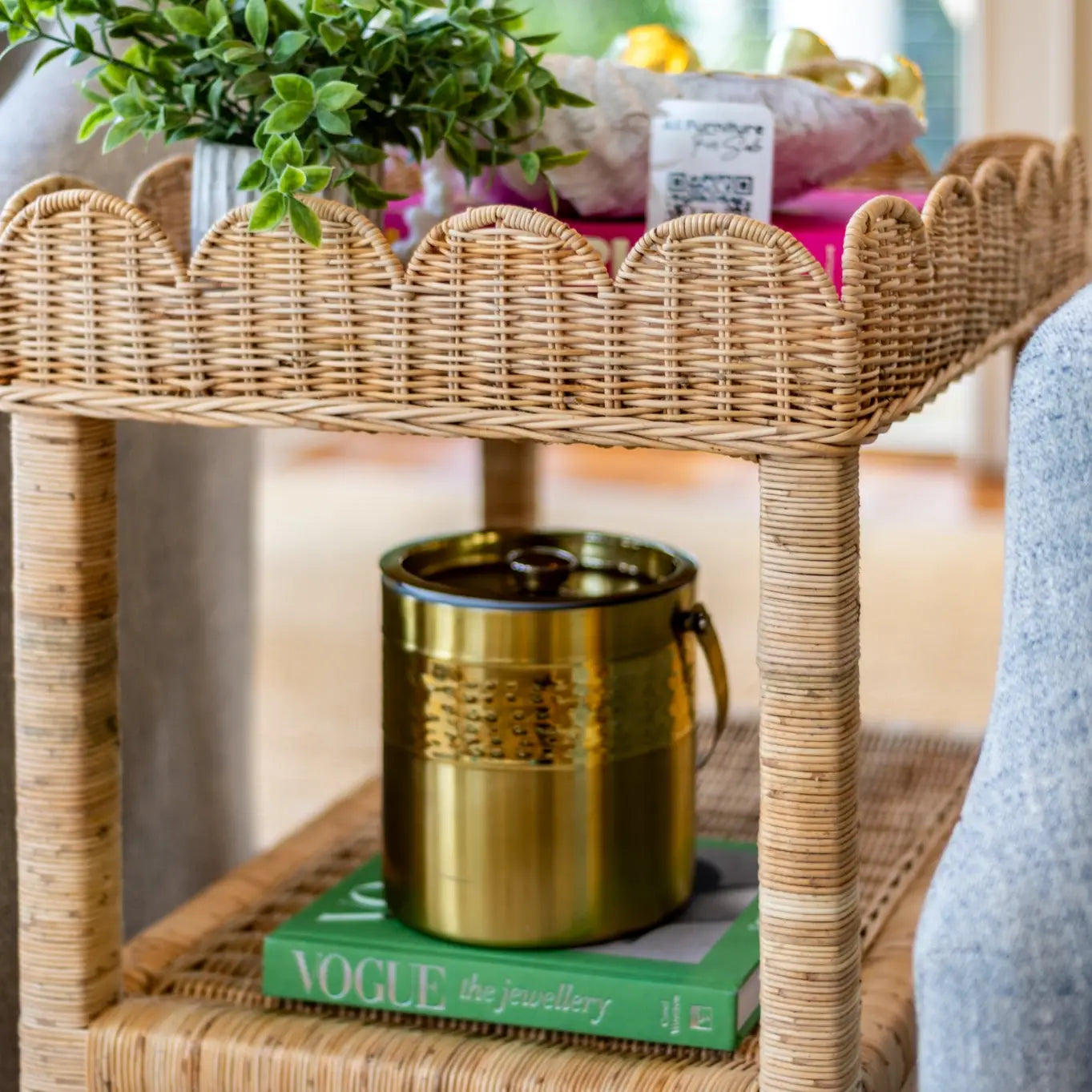 Scoop Side Table