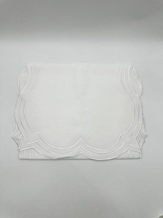 White Scalloped Runner