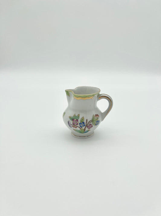 Creamer Queen Victoria
