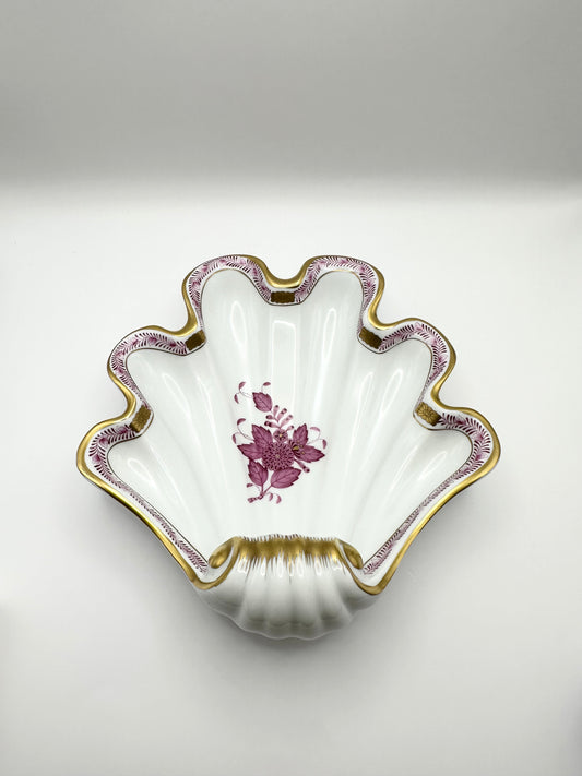 Chinese Bouquet Raspberry Large Shell Dish