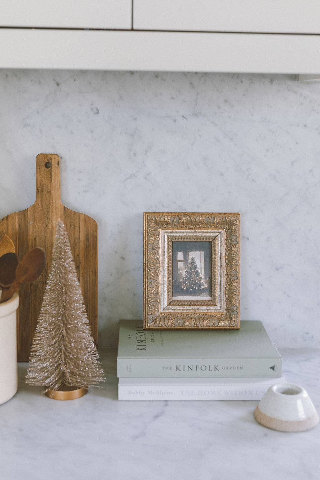 Glowing Christmas Tree 7x9