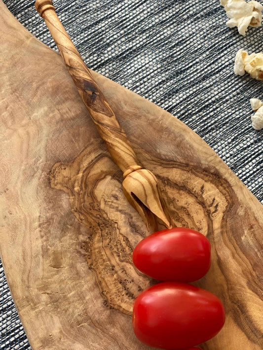 5.5" Olive Wood Olive Pick