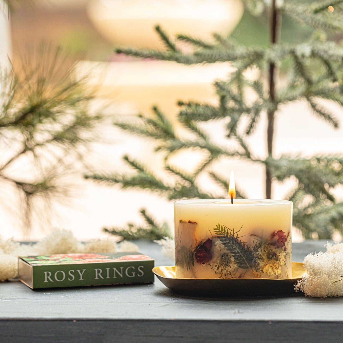 Petite Oval Botanical Candle-Spicy Apple