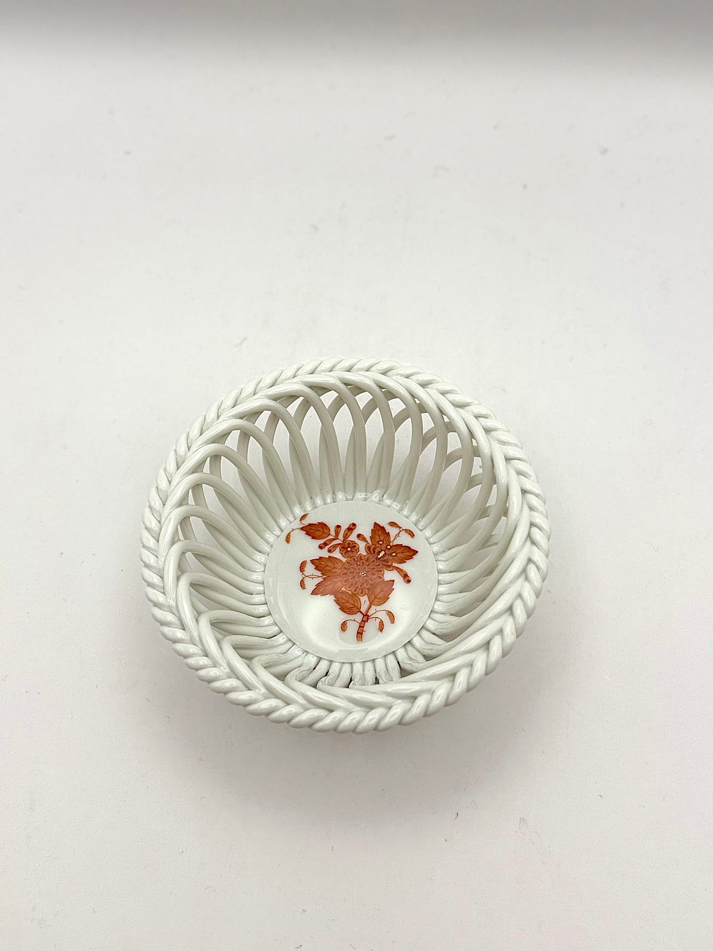 3.5" Open Weave Bowl Chinese Bouquet Rust