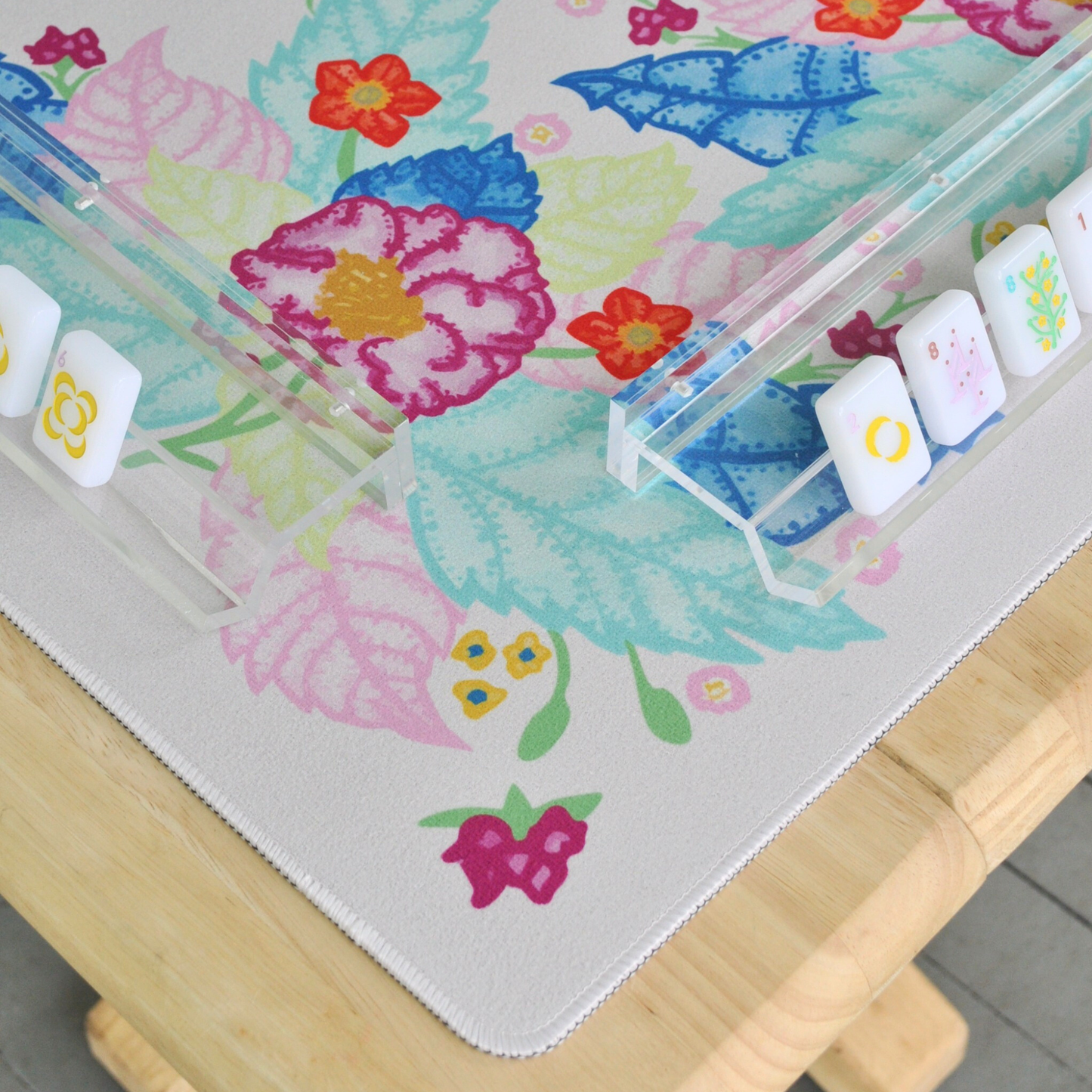 Tobacco Leaf Ginger Jar - Mahjong Mat