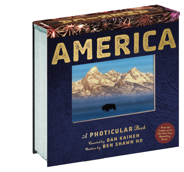 America: A MOVING Photicular Book
