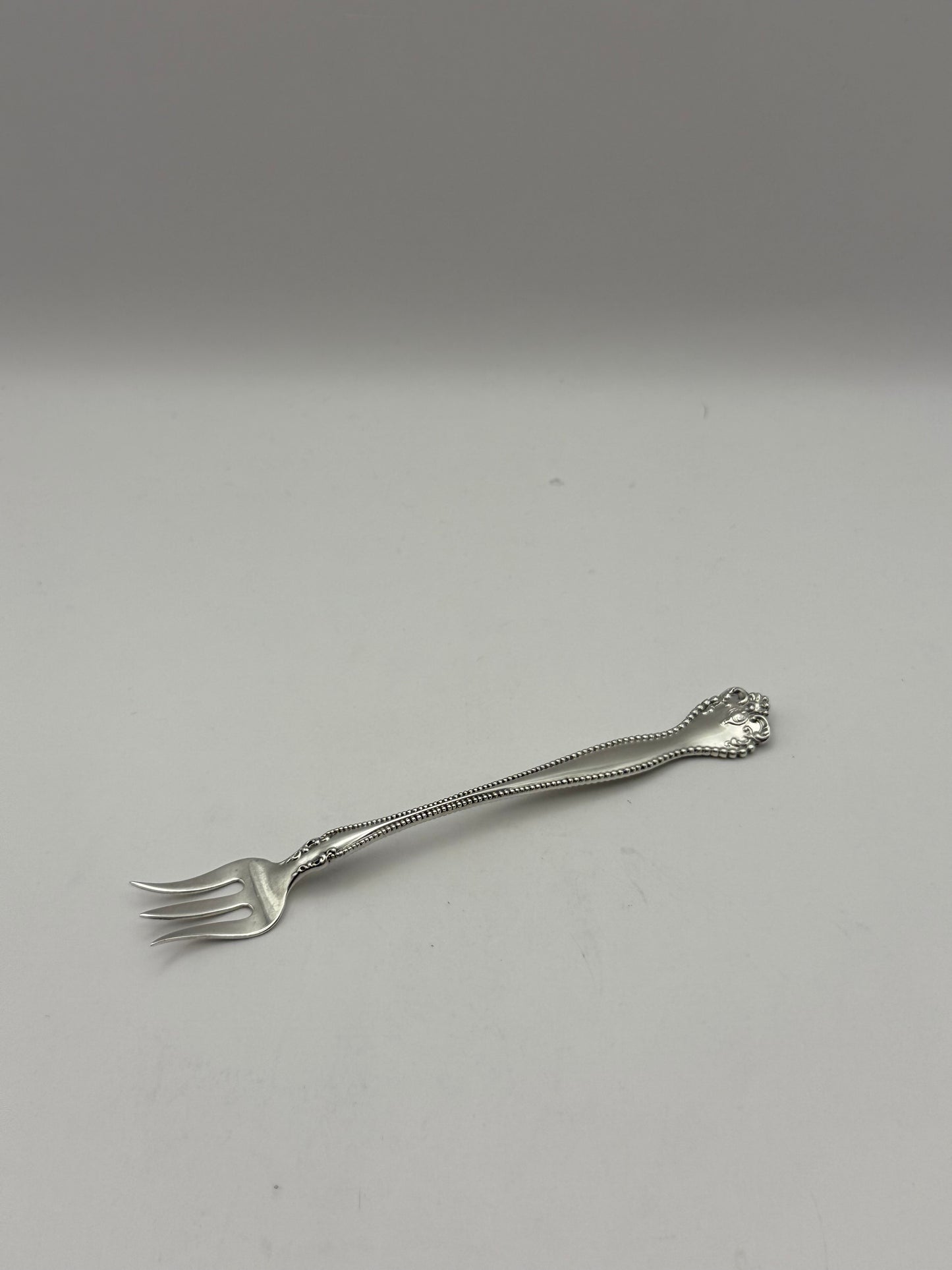 Sterling Alvin Olive Fork