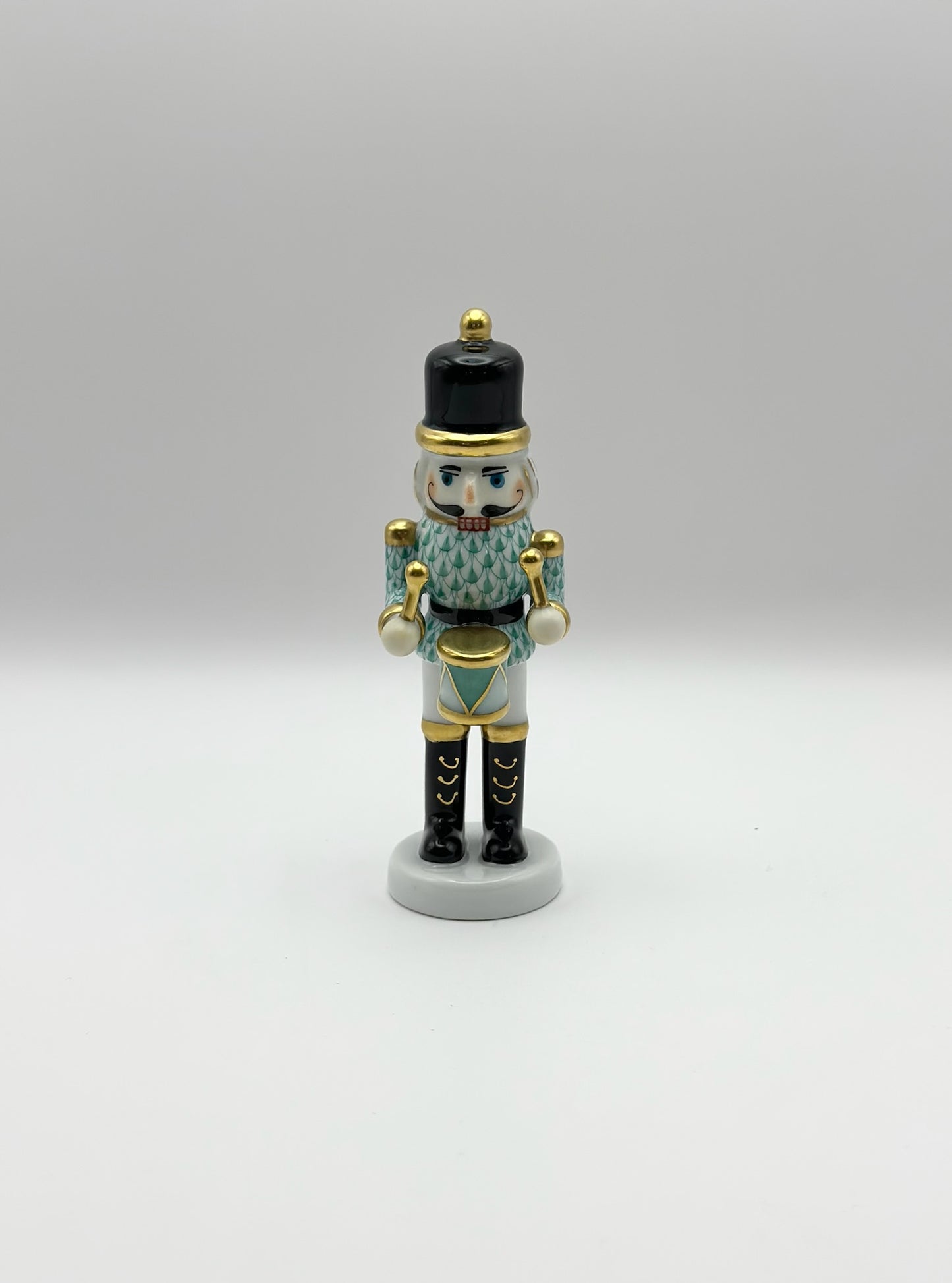 Nutcracker w/ Drum Green