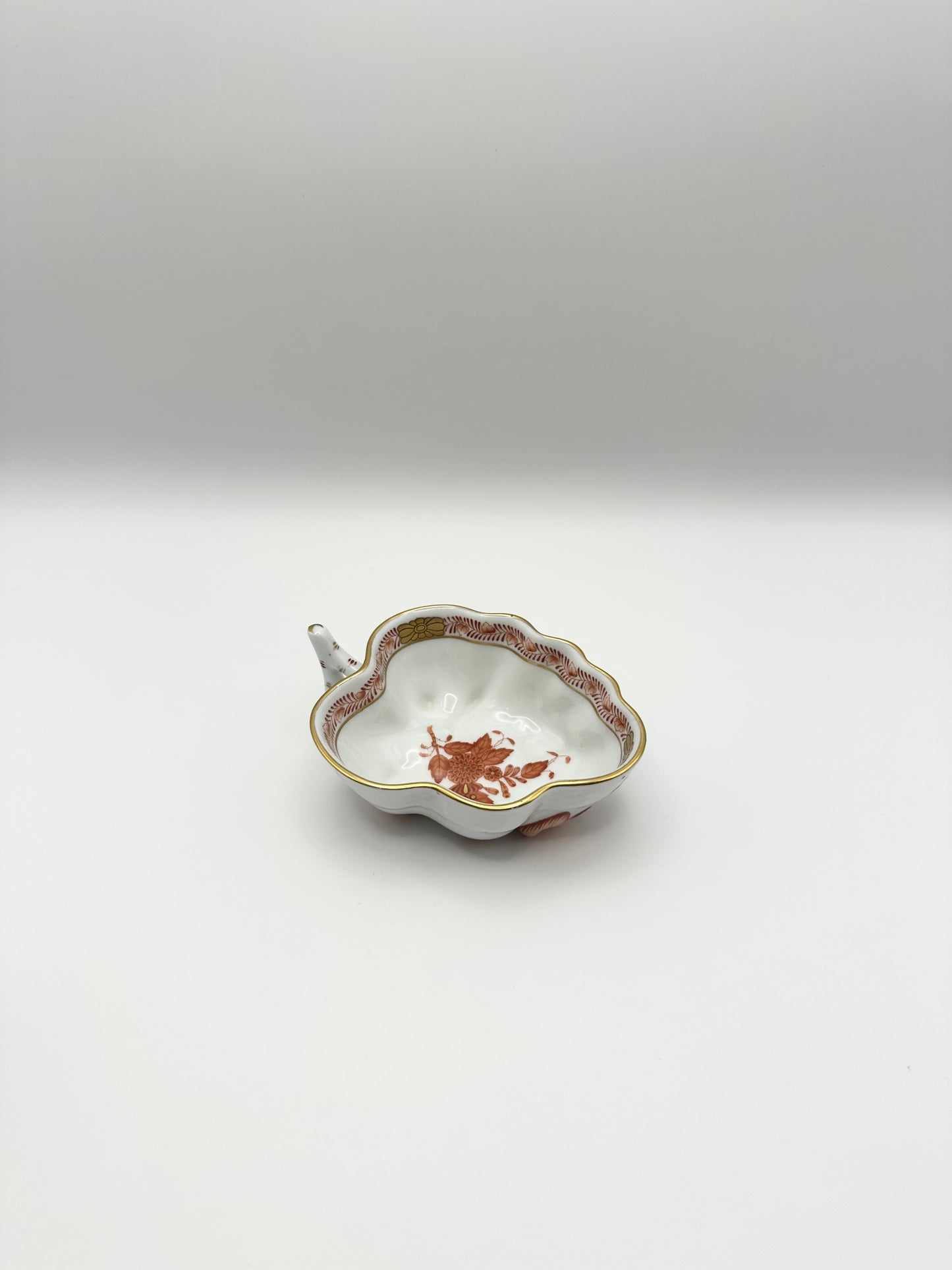 Chinese Bouquet Rust Leaf Dish w/ Handle