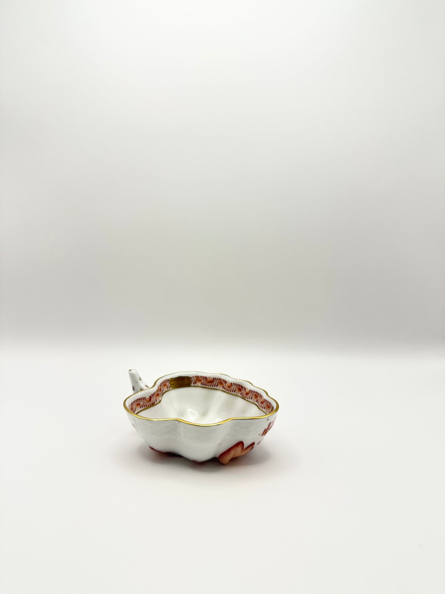 Chinese Bouquet Rust Leaf Dish w/ Handle
