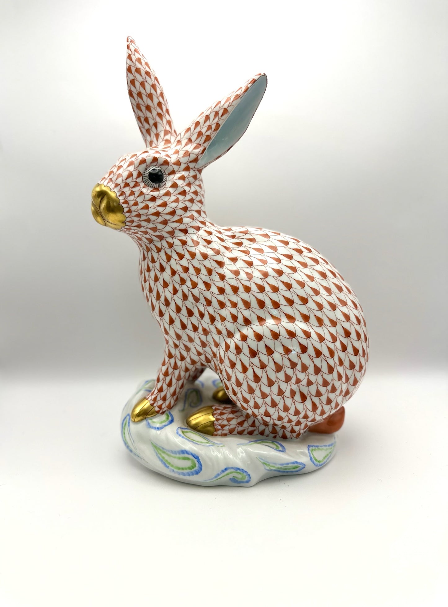Large Rabbit on Base Rust