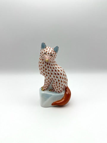 Sitting Fox on Base Rust