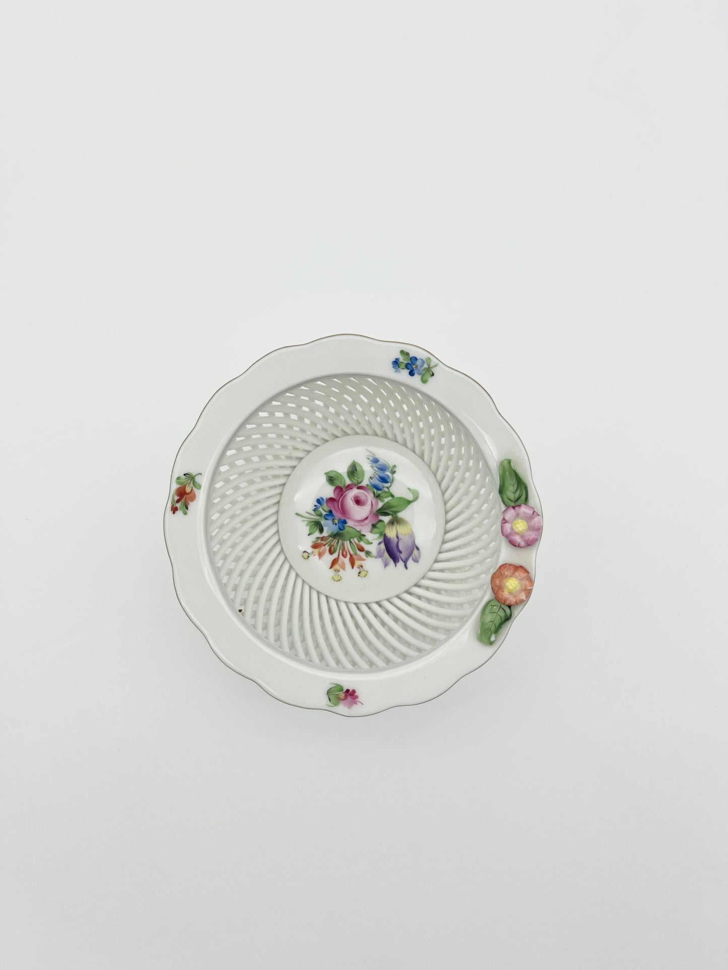 Reticulated Bowl Floral