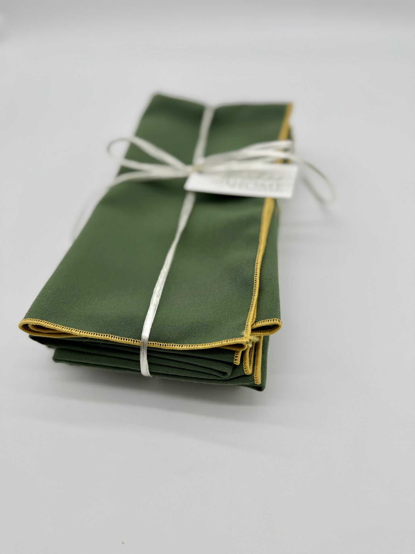 Hunter Green Napkin w/ Gold Trim, Set of 6