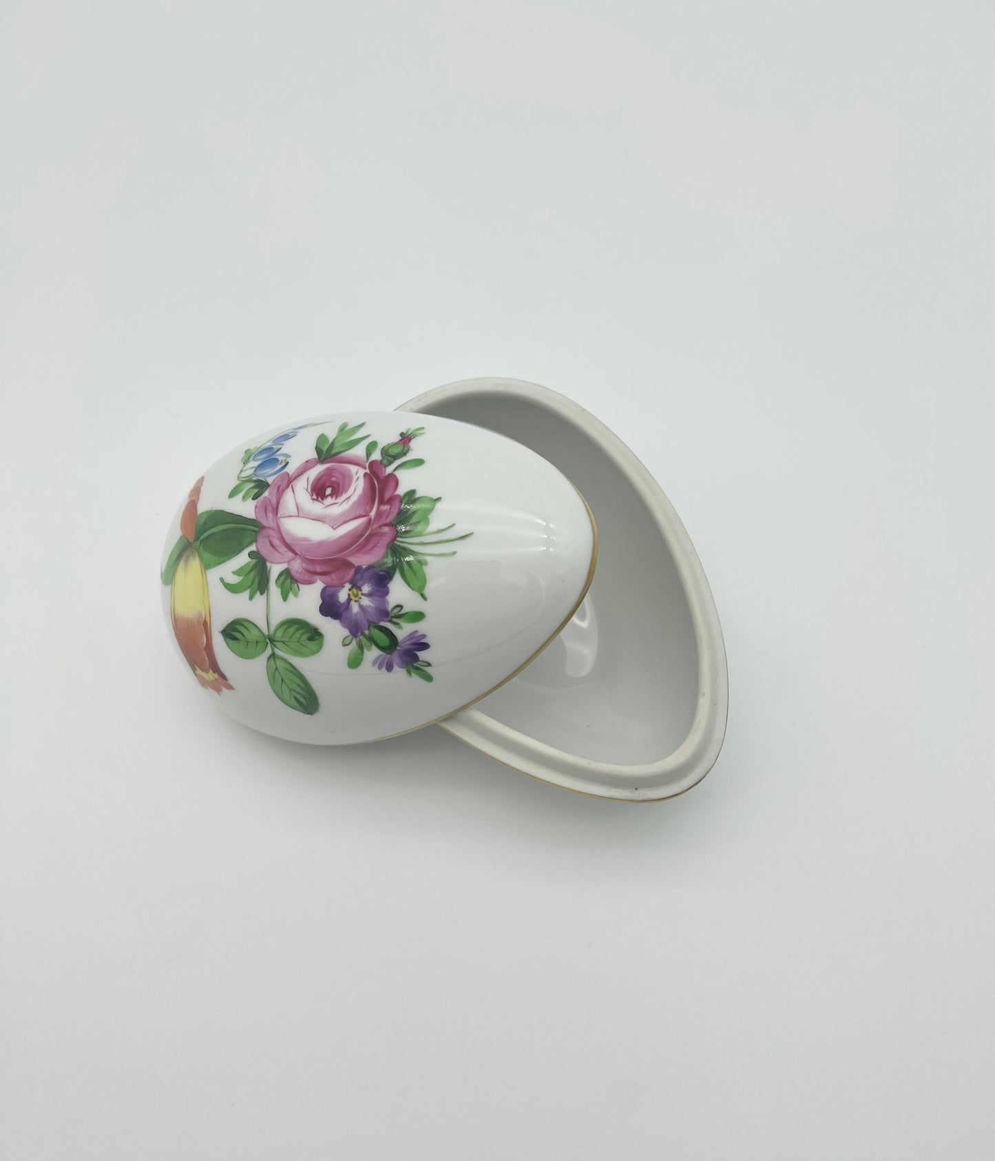 Large Egg Box Floral
