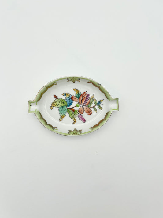 Trinket Dish 4" Queen Victoria