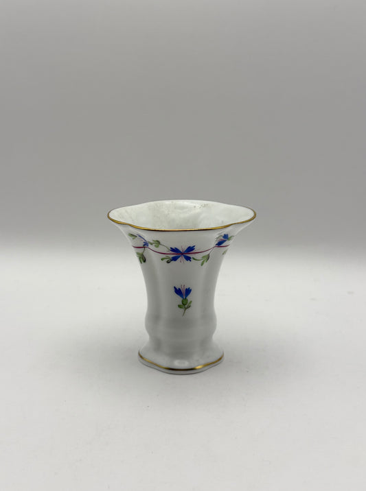 Miniature Vase Scallop Blue Garland