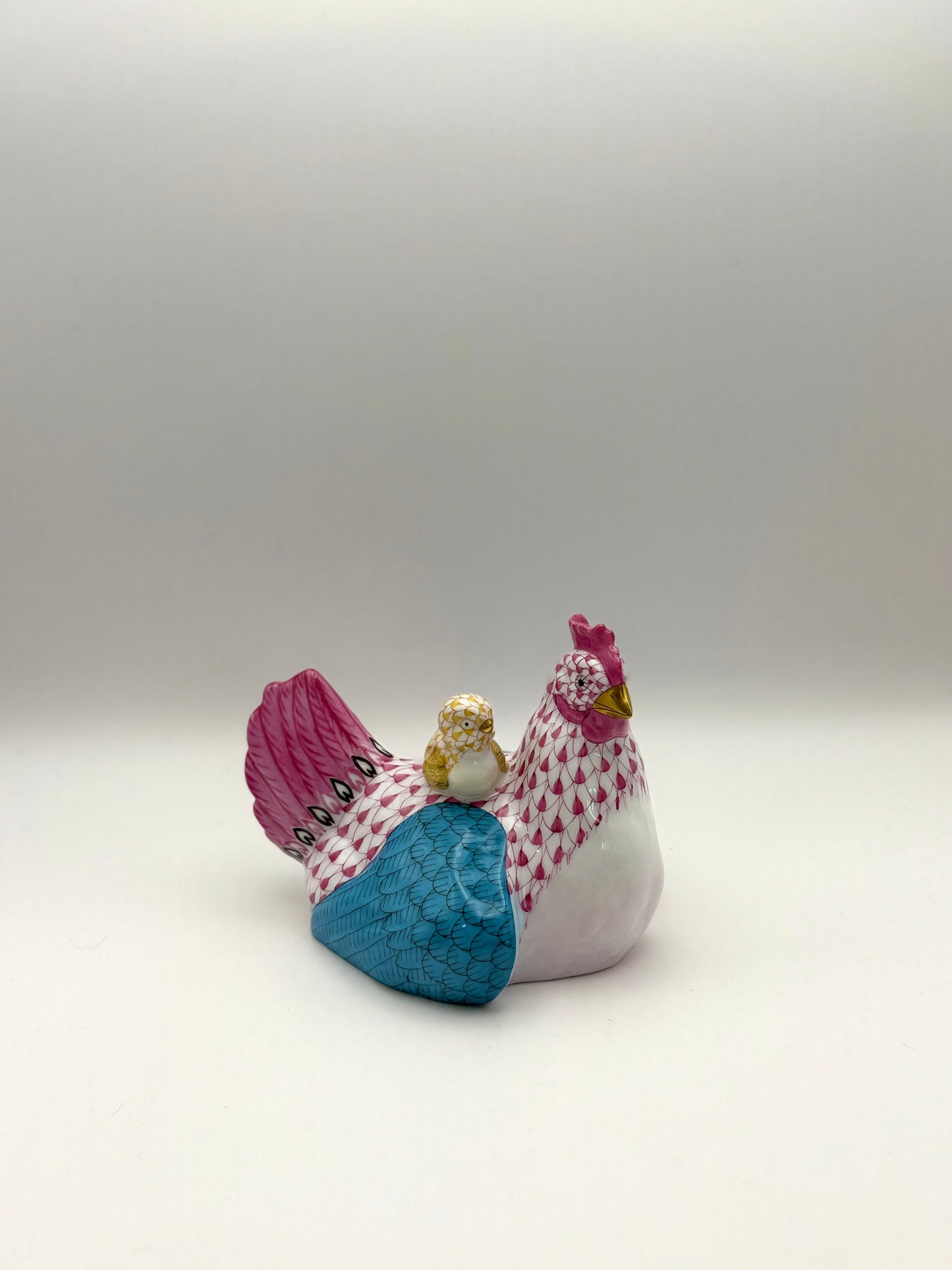 Raspberry Hen w/ 2 Chicks