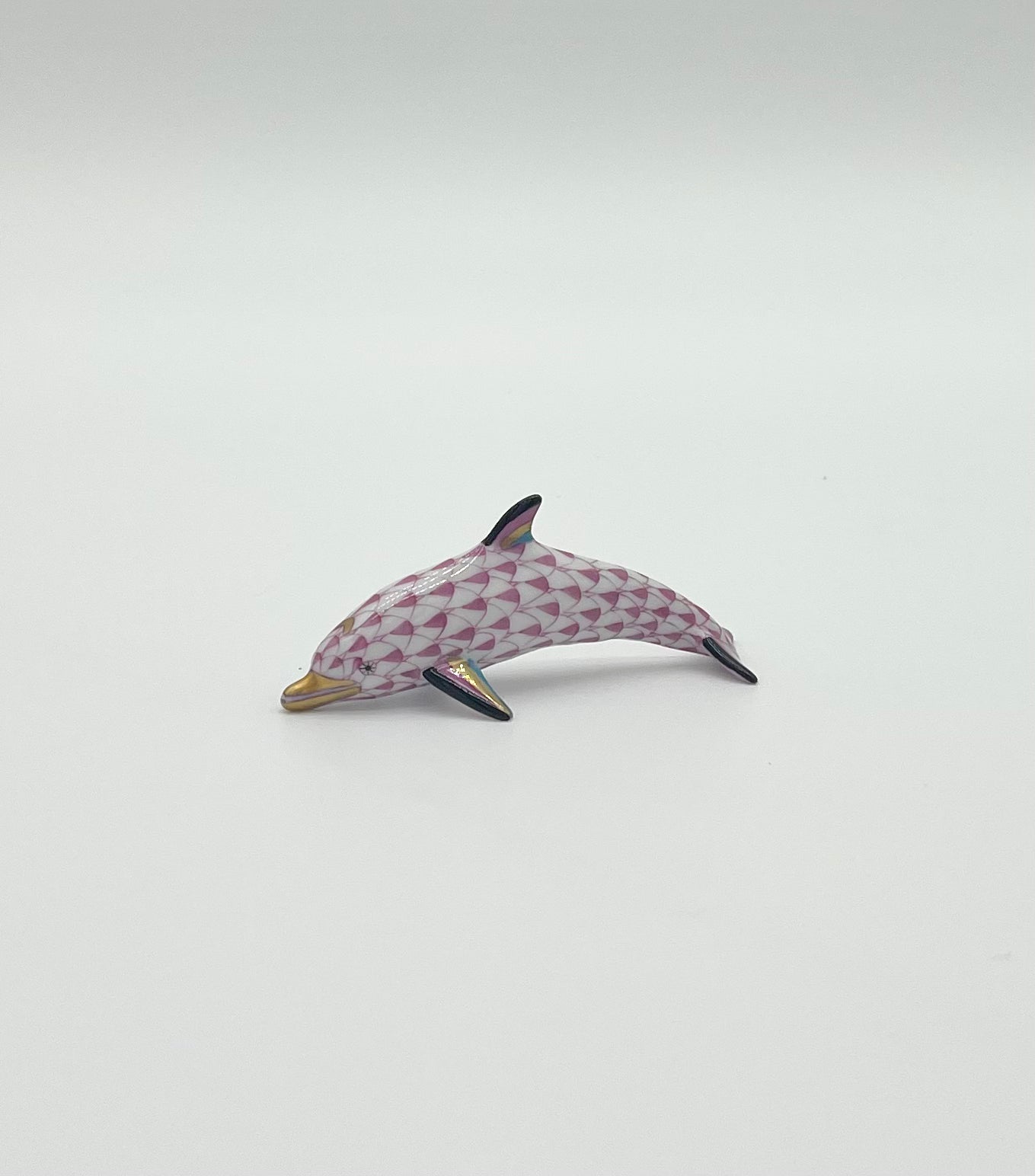 Small Dolphin Raspberry