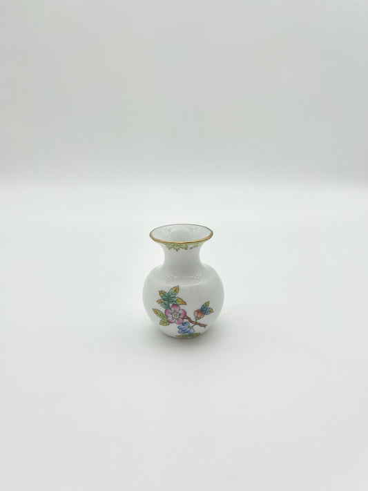 Miniature Vase Queen Victoria