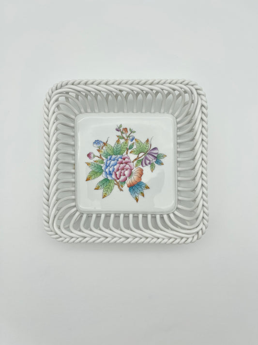 Open Weave Square Tray Queen Victoria