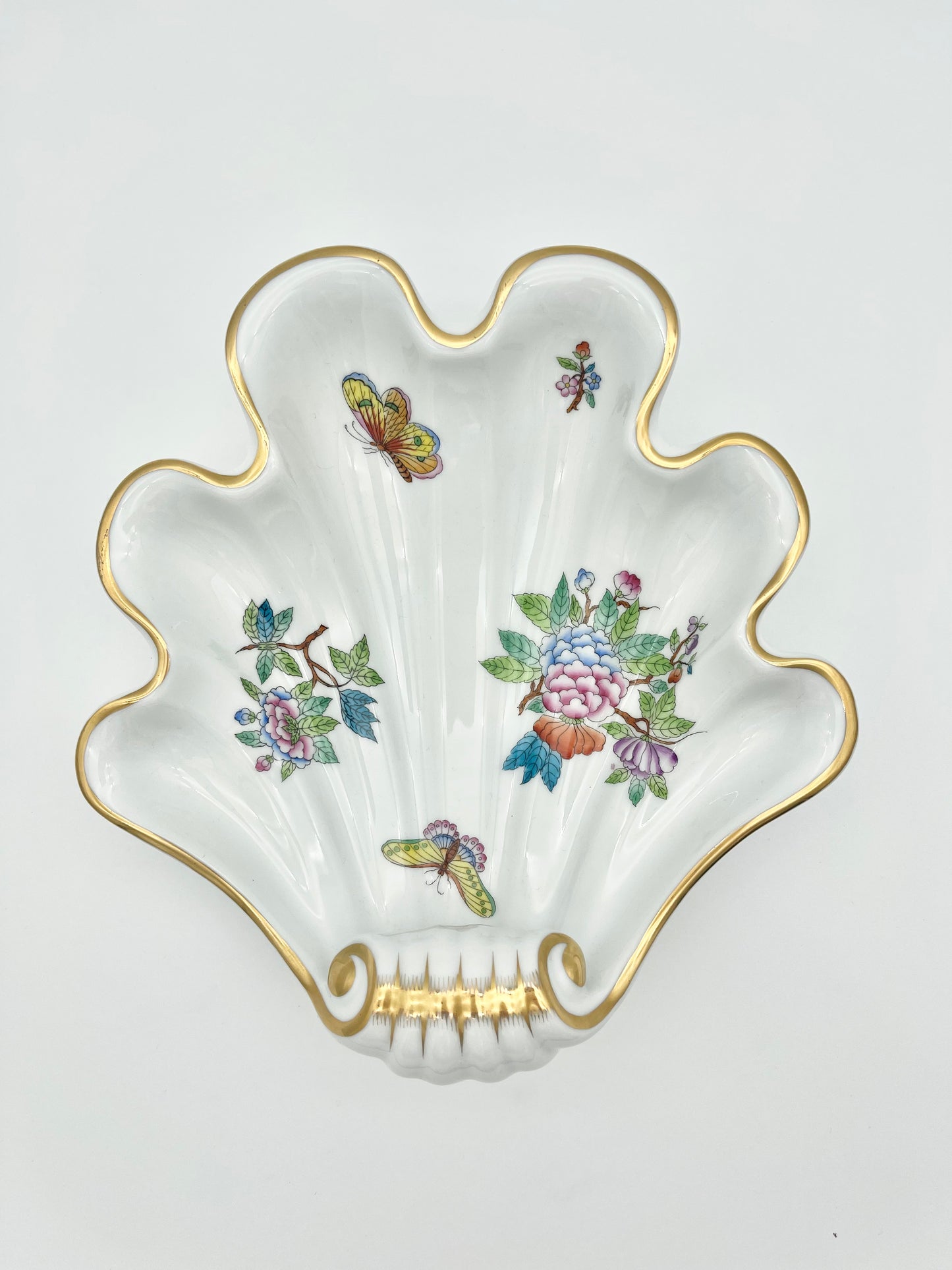 Large Shell Dish Queen Victoria