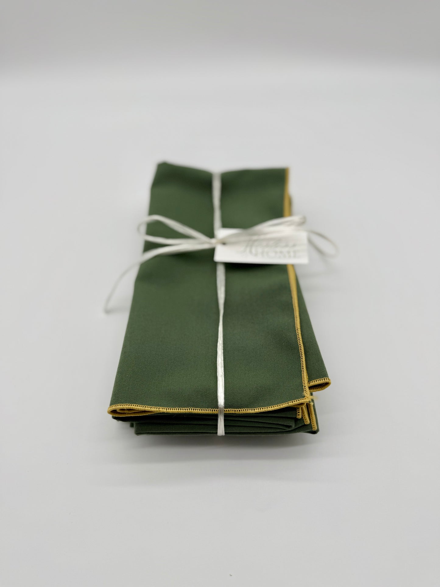 Hunter Green Napkin w/ Gold Trim, Set of 6