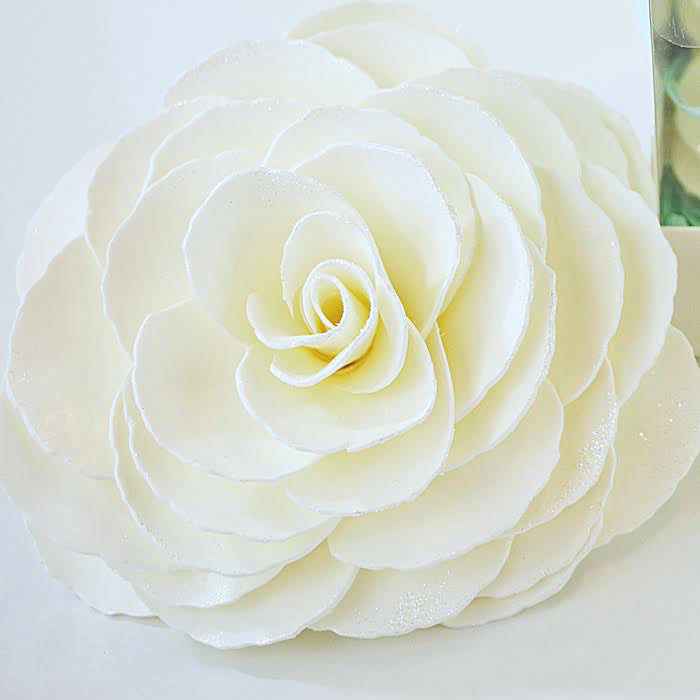Large Soap Petal Flower - Graceful Day