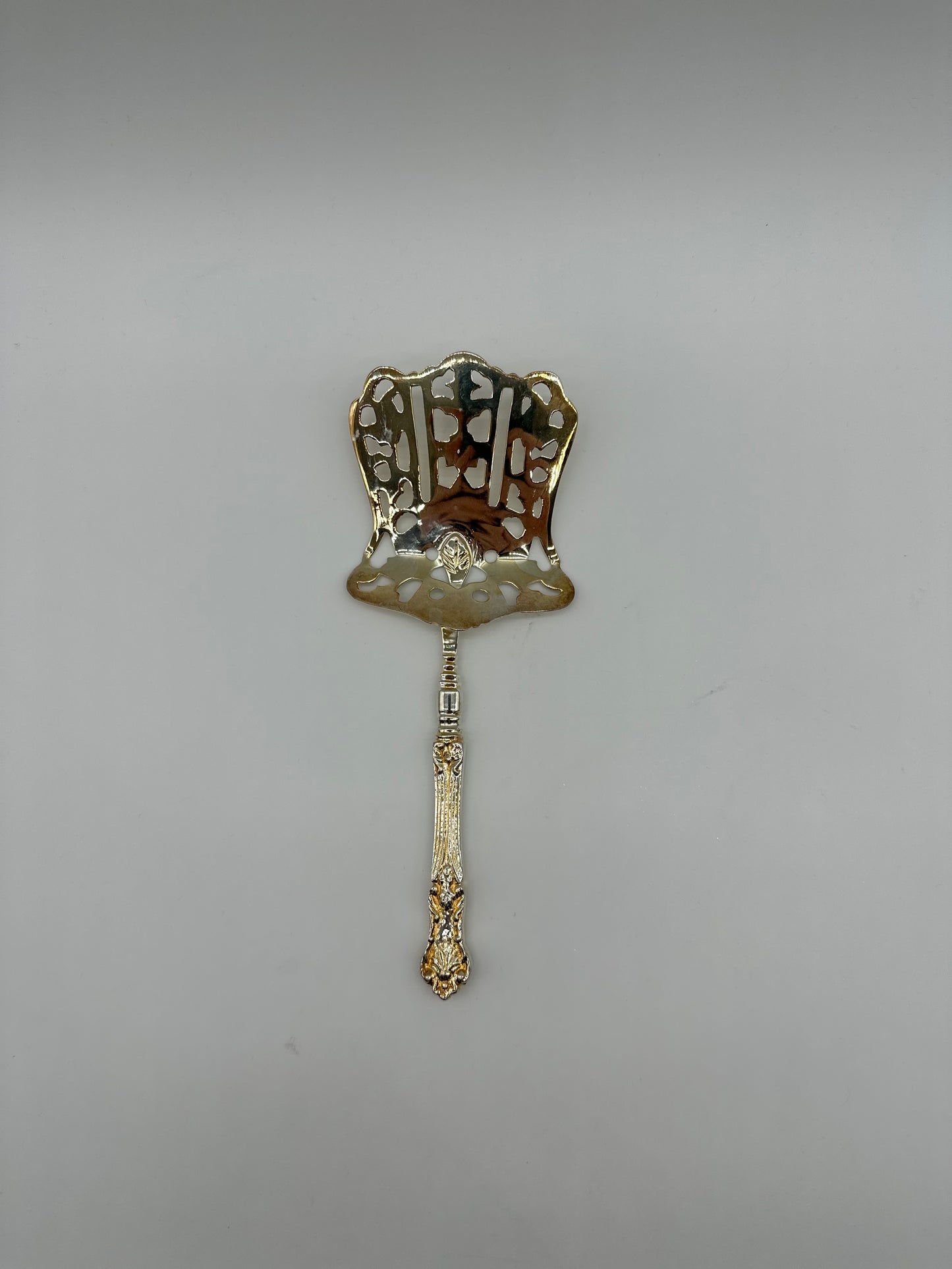 SILVER PIERCED ASPARAGUS SERVER