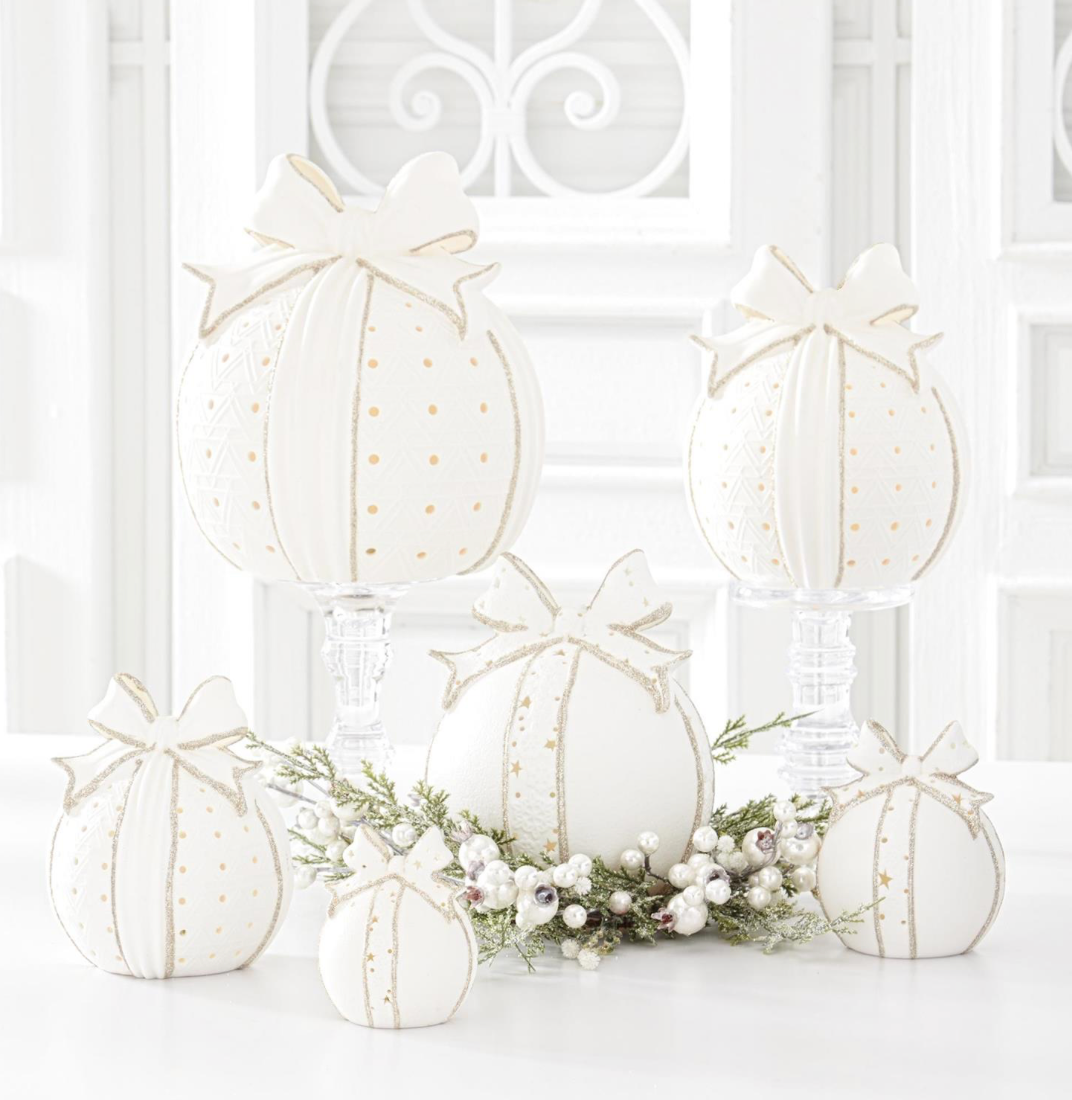 Cutout White Porcelain LED Tabletop Ornament