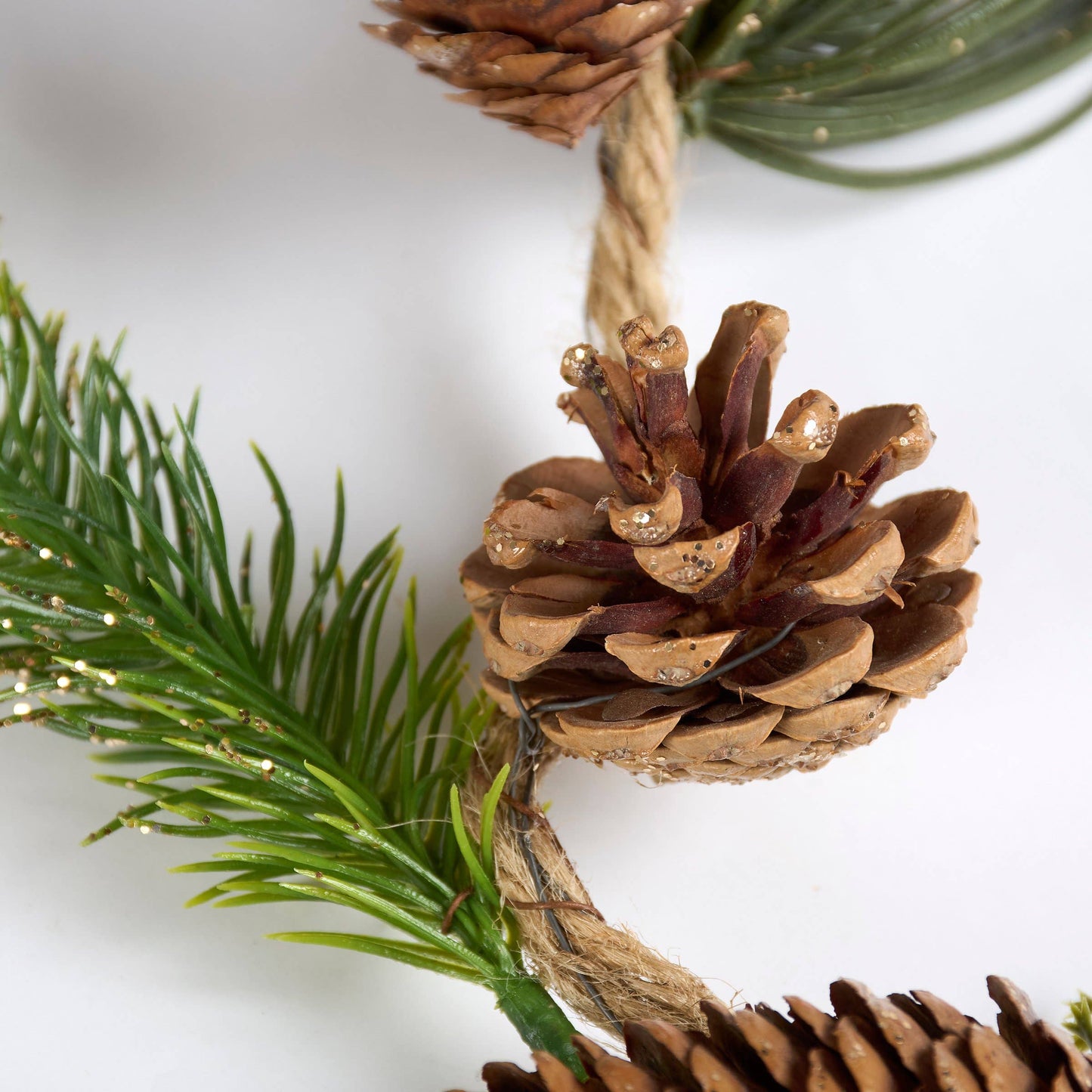 Pinecone Garland