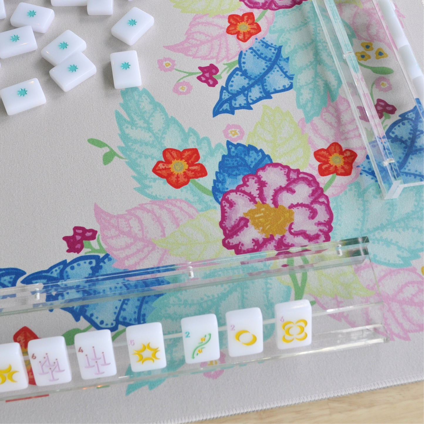 Tobacco Leaf Ginger Jar - Mahjong Mat