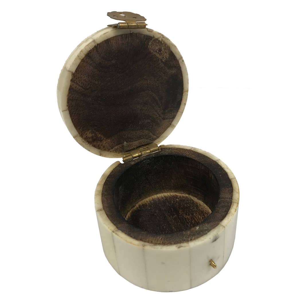 Round Bone Jewelry Box with Engraved Floral Design