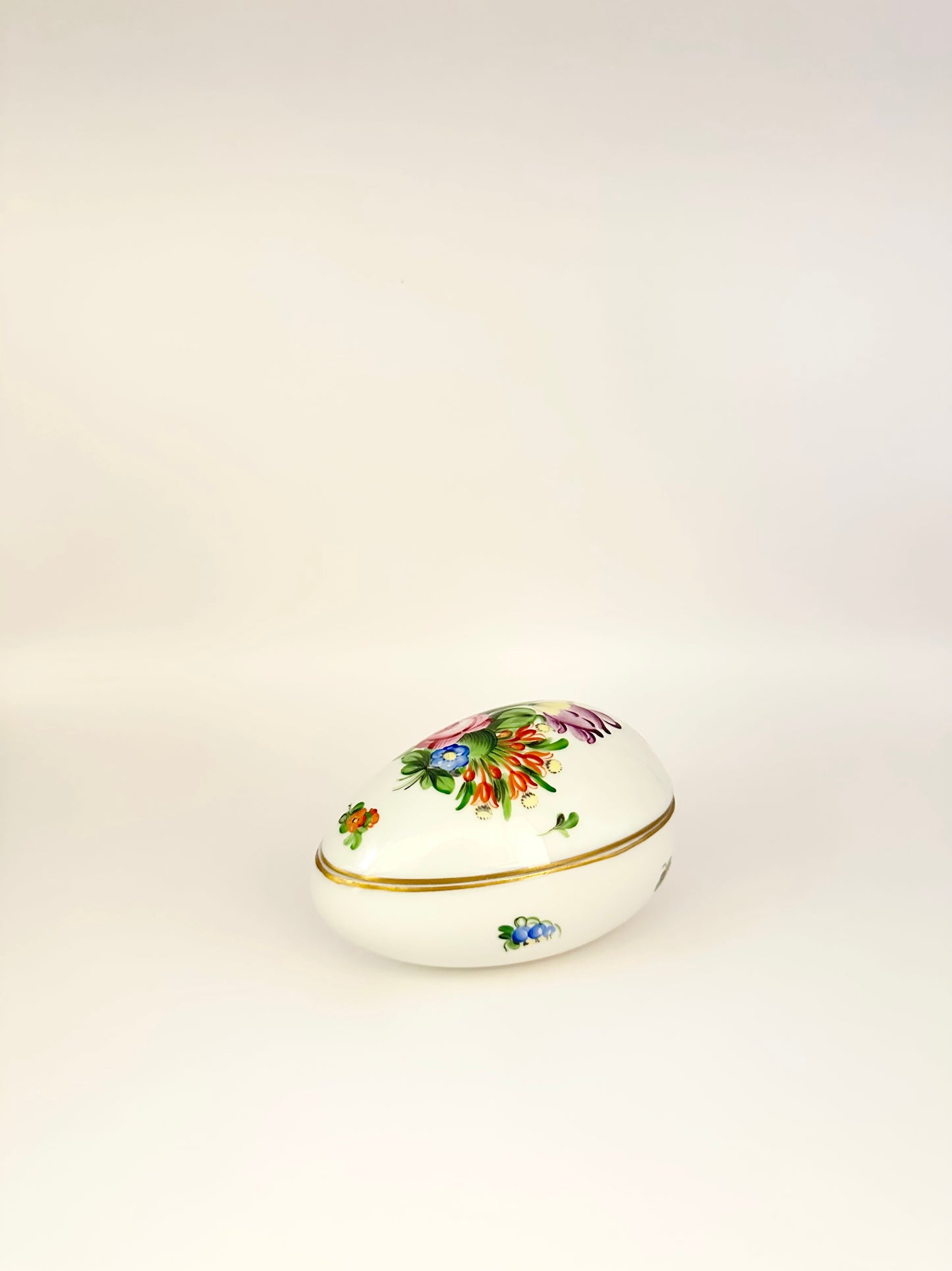 Large Egg Box Floral