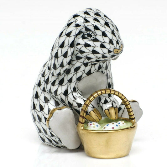 Eggstravagant Black